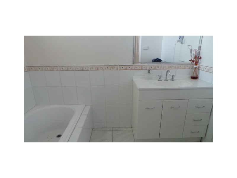 35 Fountain Drive, Narre Warren VIC 3805