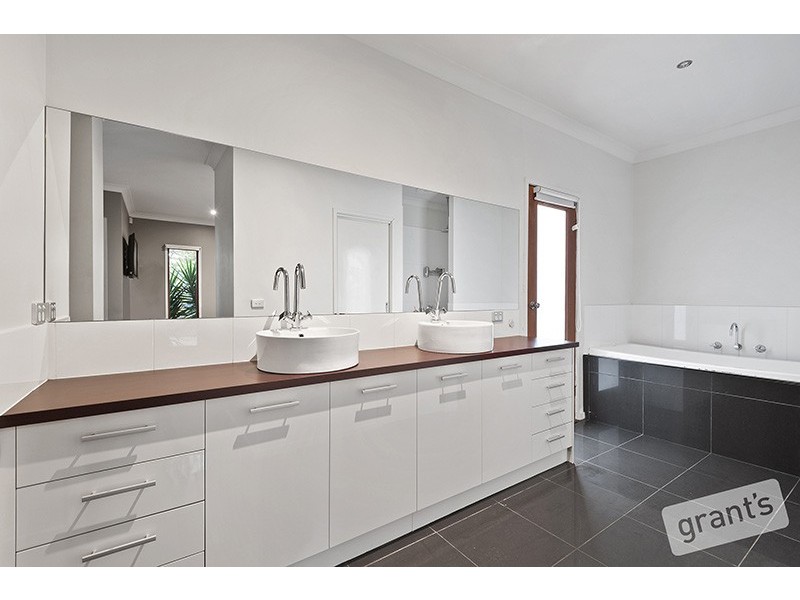 21 Soldiers Road, Berwick VIC 3806