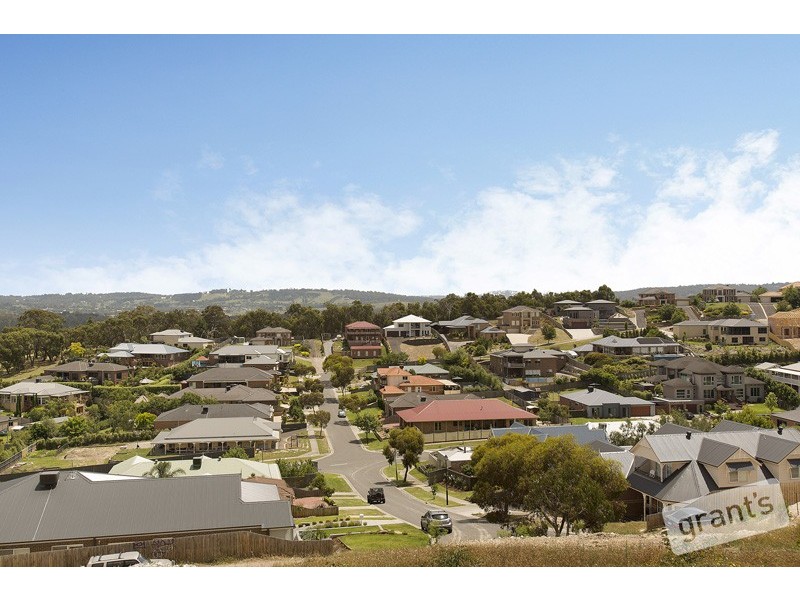 13 South Hidden Valley Circuit, Beaconsfield VIC 3807