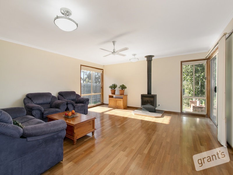 30 Lodge Crescent, Berwick VIC 3806