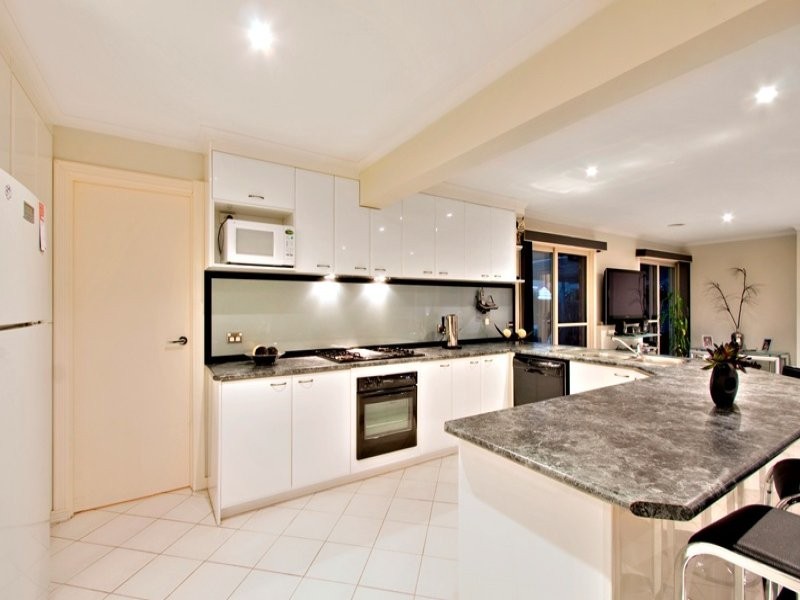 20 Harwood Court, Berwick VIC 3806