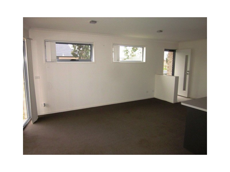 190 Paterson Drive, Lynbrook VIC 3975