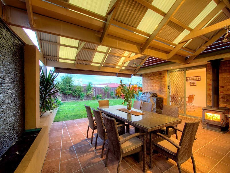 7 Sanctuary Rise, Narre Warren VIC 3805