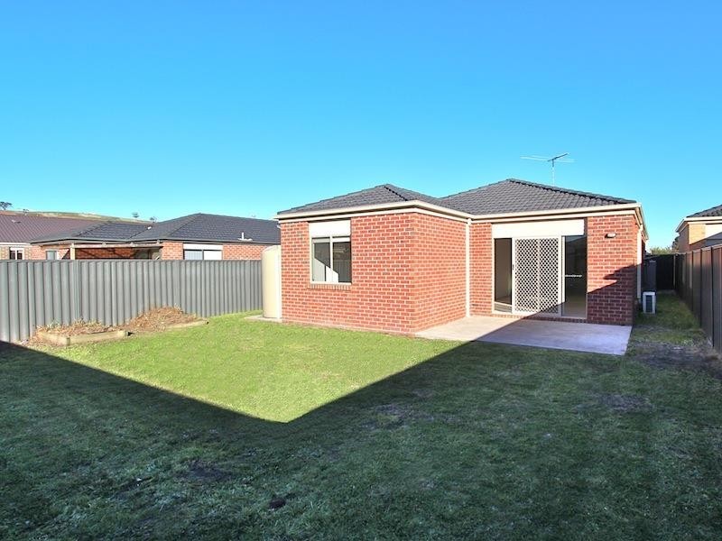 53 Pomegranate Way, Pakenham VIC 3810