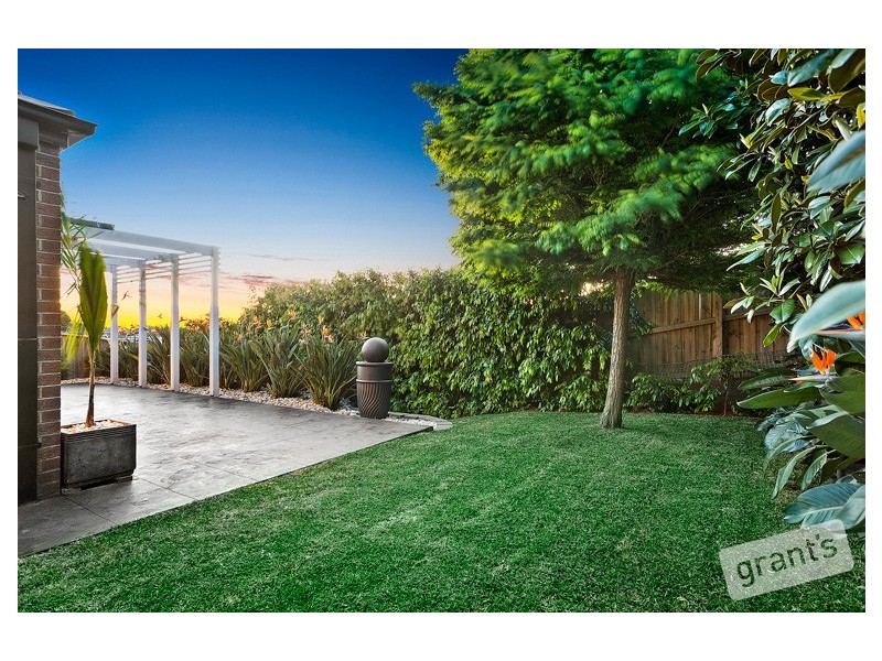 15 Eaglehawk Drive, Berwick VIC 3806