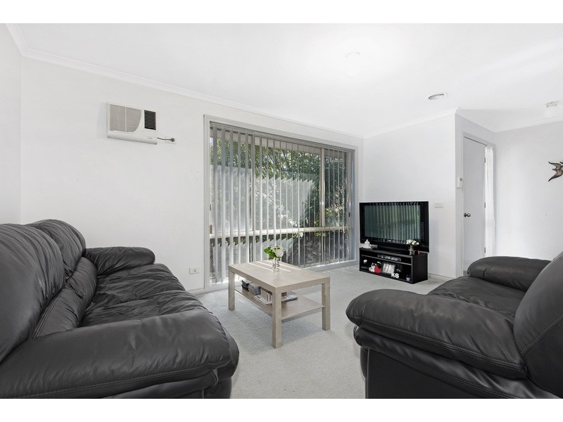 15 Sanctuary Rise, Narre Warren VIC 3805