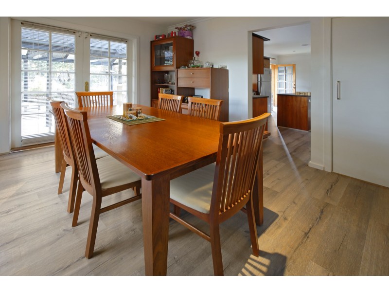 34 Fountain Drive, Narre Warren VIC 3805