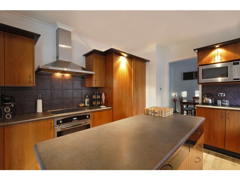 34 Fountain Drive, Narre Warren VIC 3805