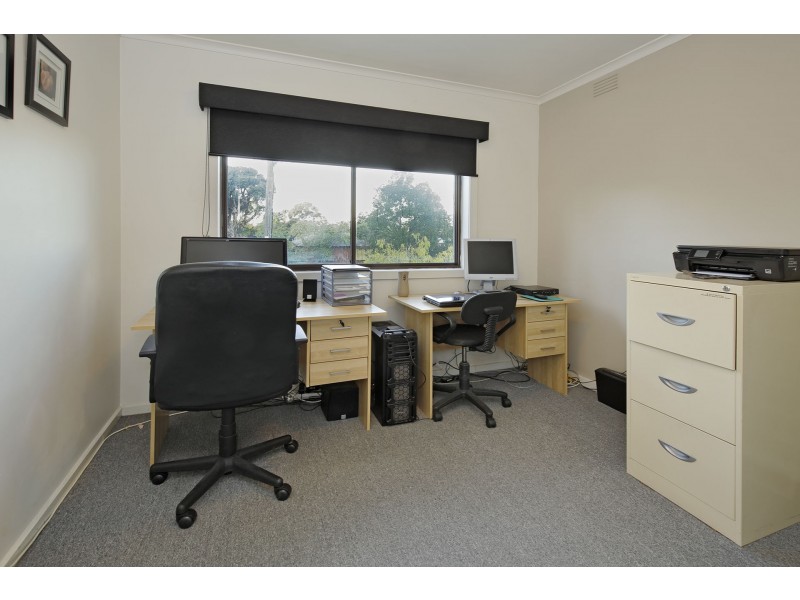 34 Fountain Drive, Narre Warren VIC 3805