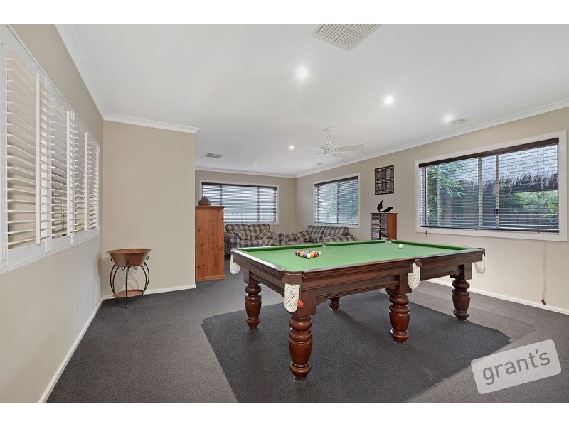 17 Premier Drive, Berwick VIC 3806