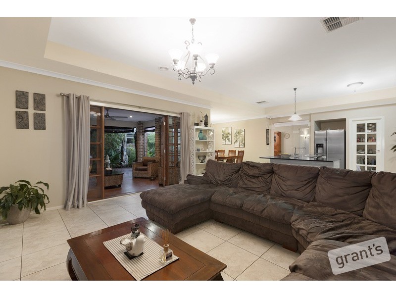 17 Premier Drive, Berwick VIC 3806