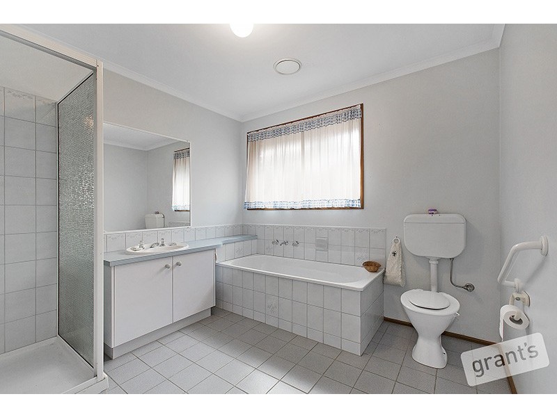 3 Lexcen Court, Berwick VIC 3806