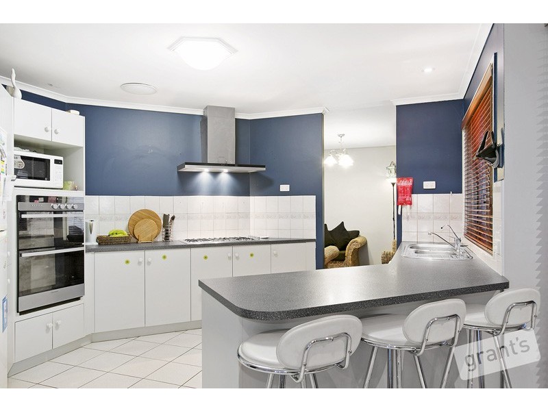 1 Jema Close, Narre Warren South VIC 3805