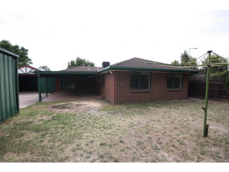 10 Pioneer Court, Berwick VIC 3806