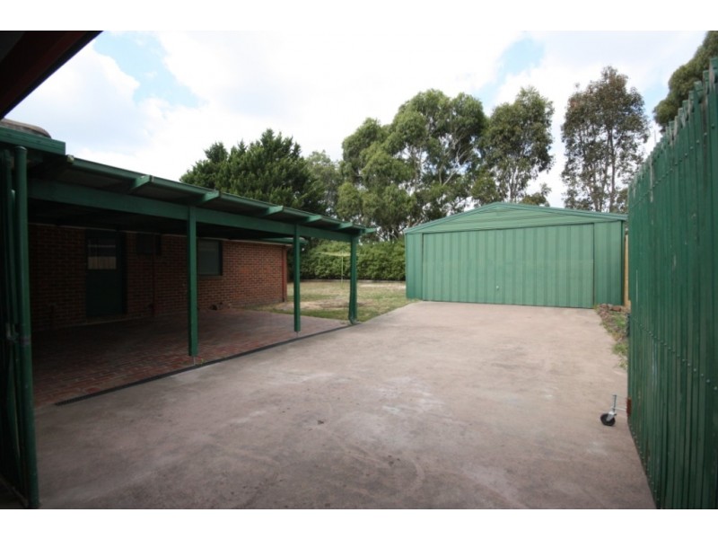 10 Pioneer Court, Berwick VIC 3806