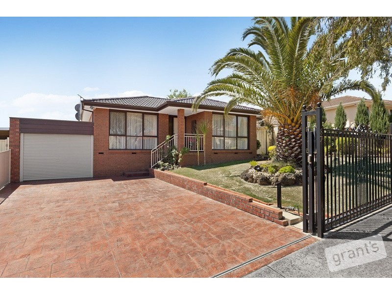 87 Sydney Parkinson Avenue, Endeavour Hills VIC 3802