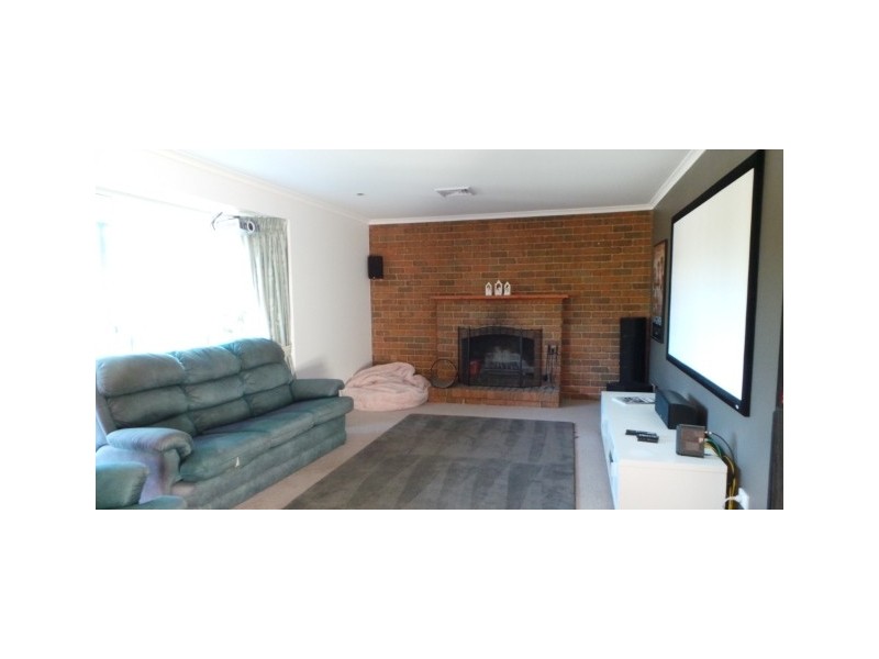 10 Nandina Road, Narre Warren VIC 3805