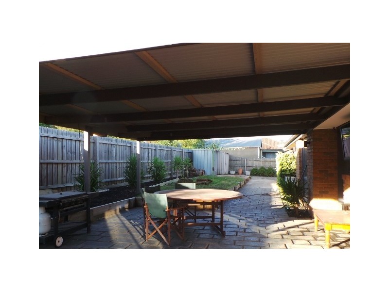 10 Nandina Road, Narre Warren VIC 3805