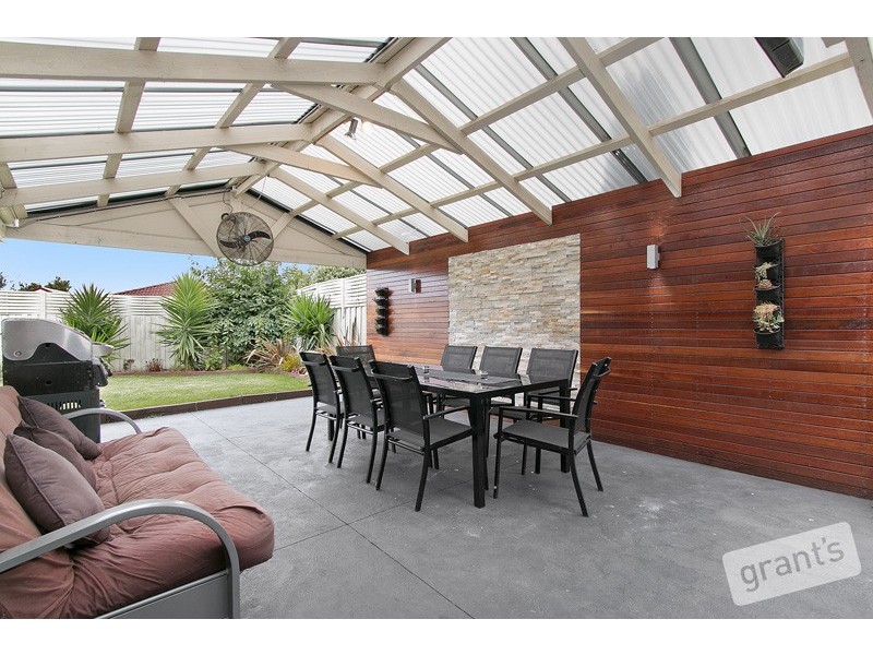 23 Michelle Drive, Berwick VIC 3806