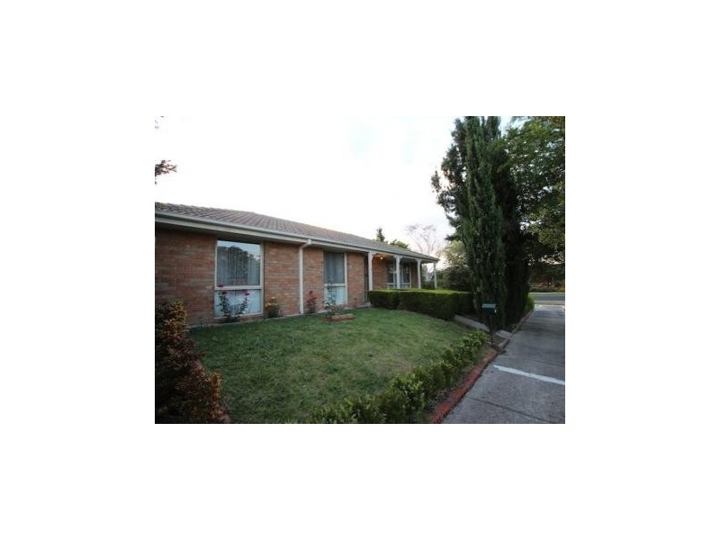 52 Meeking Drive, Pakenham VIC 3810