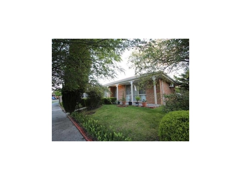 52 Meeking Drive, Pakenham VIC 3810