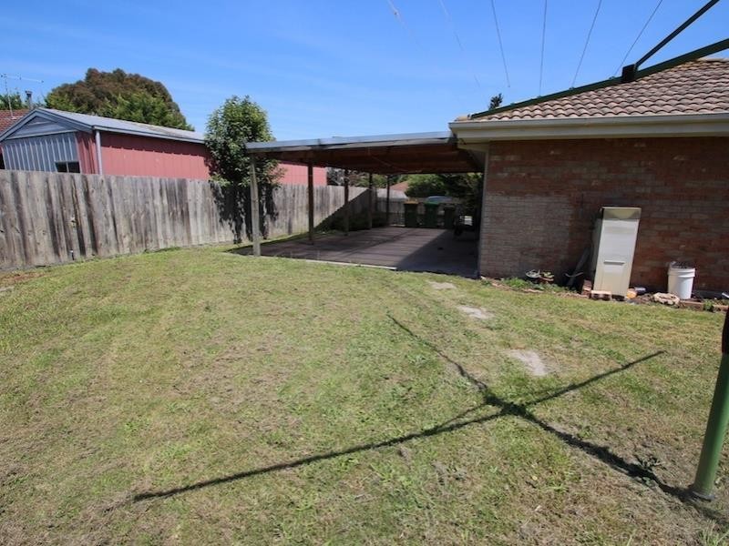 52 Meeking Drive, Pakenham VIC 3810