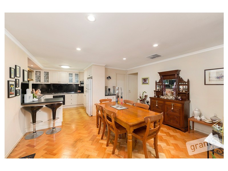 72 Collins Crescent, Berwick VIC 3806