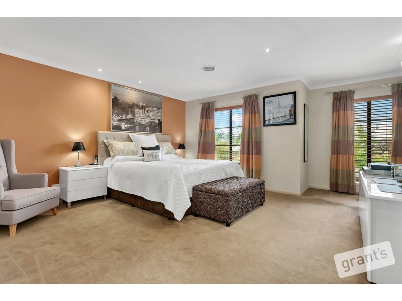 7 Glenmaggie Close, Berwick VIC 3806