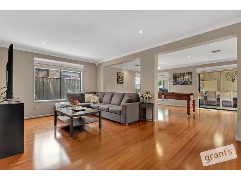 7 Glenmaggie Close, Berwick VIC 3806