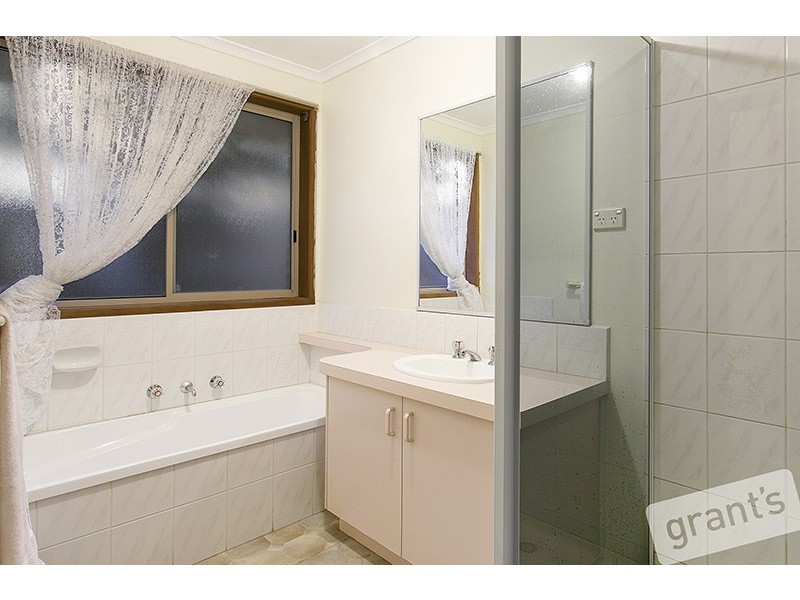 3 Dewpoint Crescent, Hampton Park VIC 3976