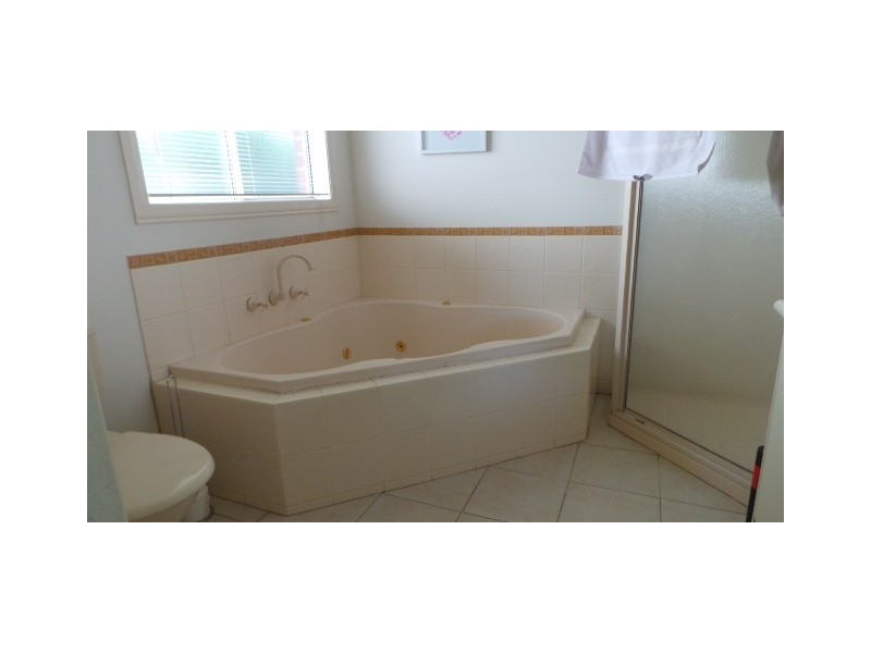 23 Grenfell Rise, Narre Warren South VIC 3805