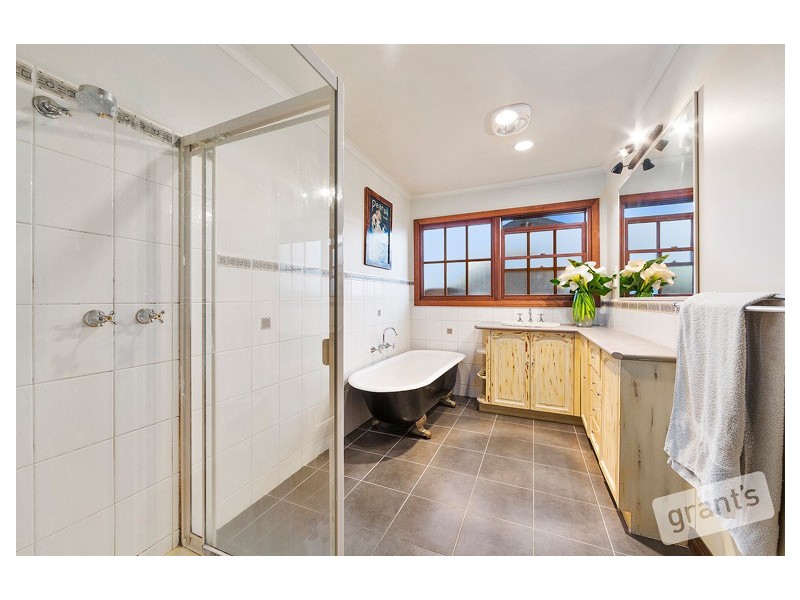 11-13 Olive Avenue, Harkaway VIC 3806