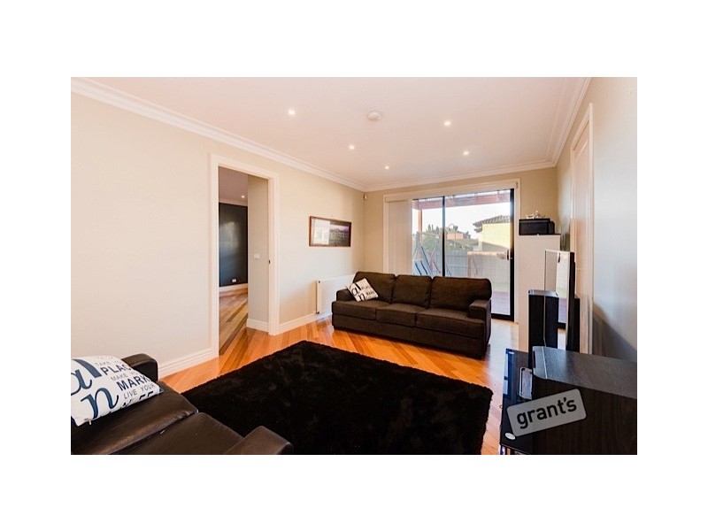 18 Peppertree Avenue, Narre Warren South VIC 3805