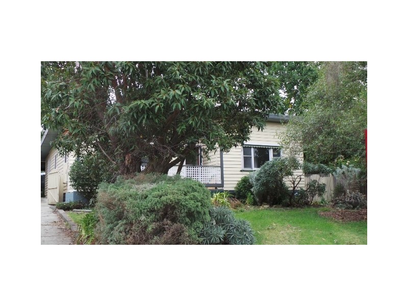 14 Adamson Road, Beaconsfield VIC 3807