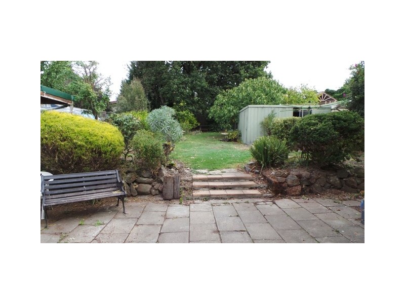 14 Adamson Road, Beaconsfield VIC 3807