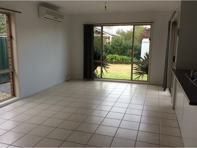 5 Lansbury Drive, Narre Warren South VIC 3805