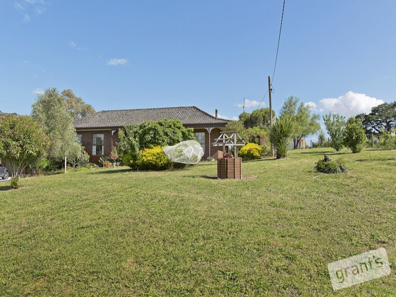 42 Payne Road, Beaconsfield VIC 3807