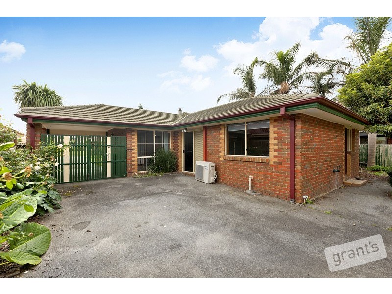 9 Charter Close, Berwick VIC 3806