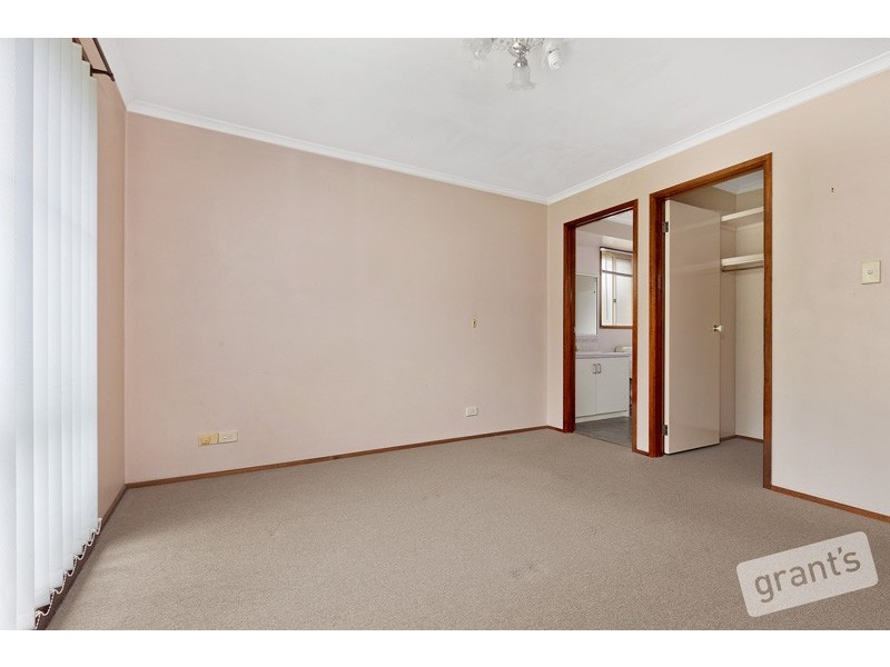 9 Charter Close, Berwick VIC 3806