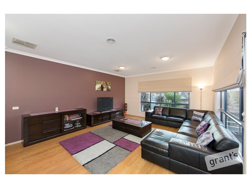 4 Tennyson Close, Berwick VIC 3806