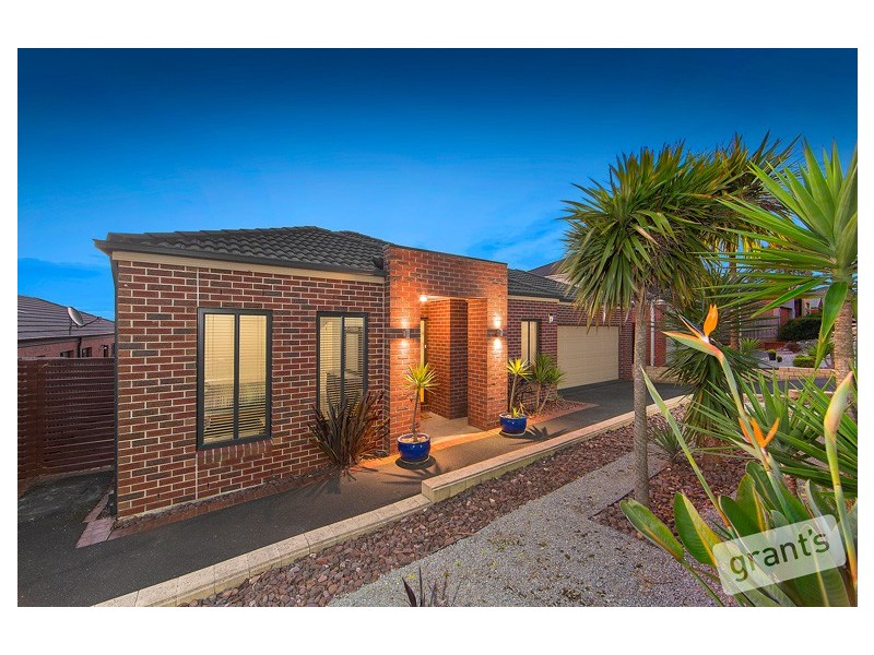 4 Tennyson Close, Berwick VIC 3806