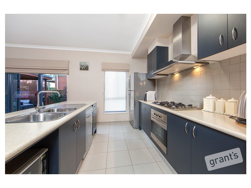 4 Tennyson Close, Berwick VIC 3806