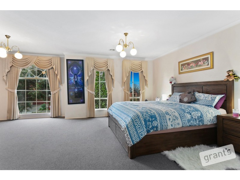 14 Merriwee Grove, Narre Warren South VIC 3805