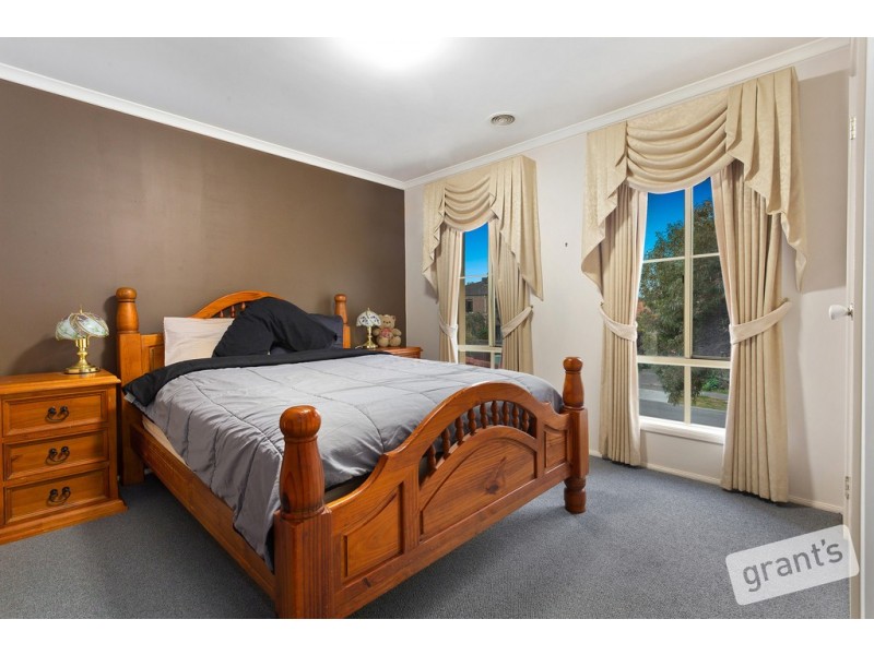 14 Merriwee Grove, Narre Warren South VIC 3805