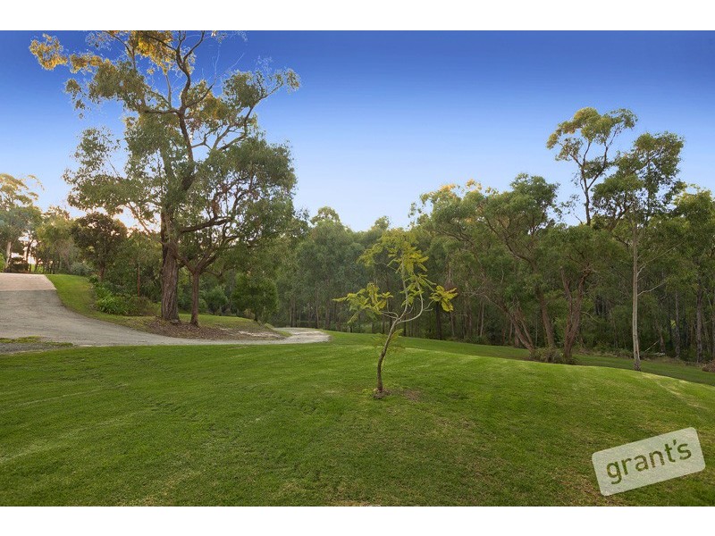 15 Hilden Drive, Harkaway VIC 3806