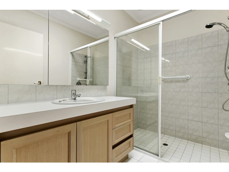 118/6 Melville Park Drive, Berwick VIC 3806