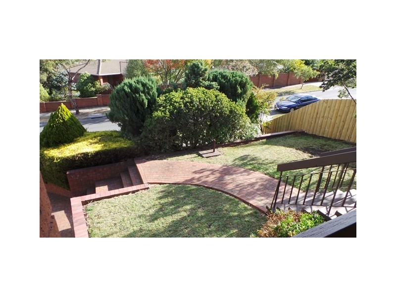 24 Rheanva Street, Berwick VIC 3806