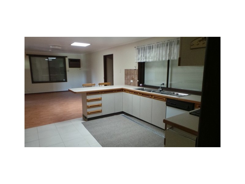 24 Rheanva Street, Berwick VIC 3806