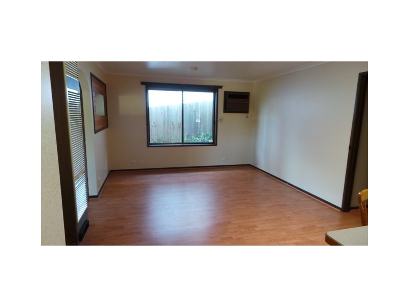 24 Rheanva Street, Berwick VIC 3806