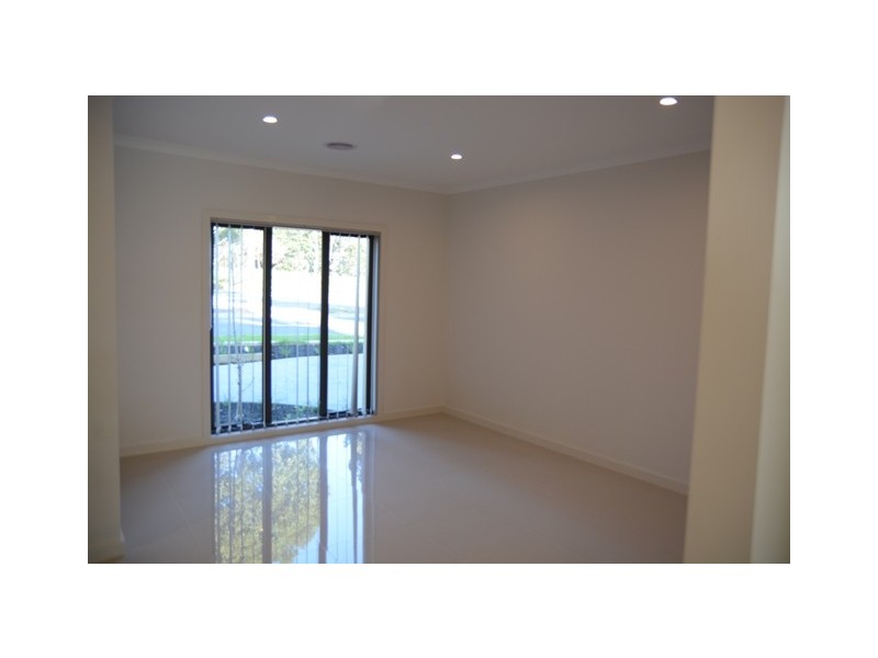 2/72 Lynbrook Blvd, Lynbrook VIC 3975